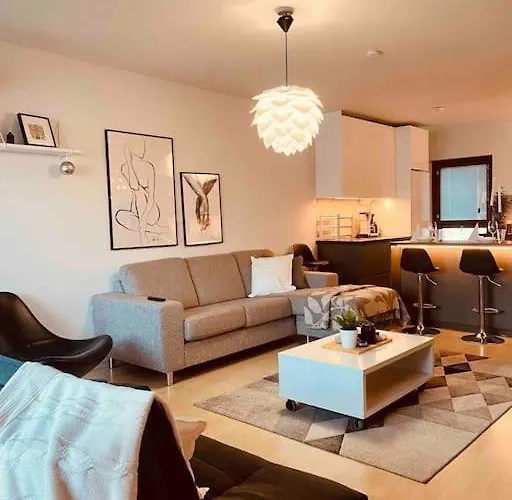 Aurora Penthouse 아파트